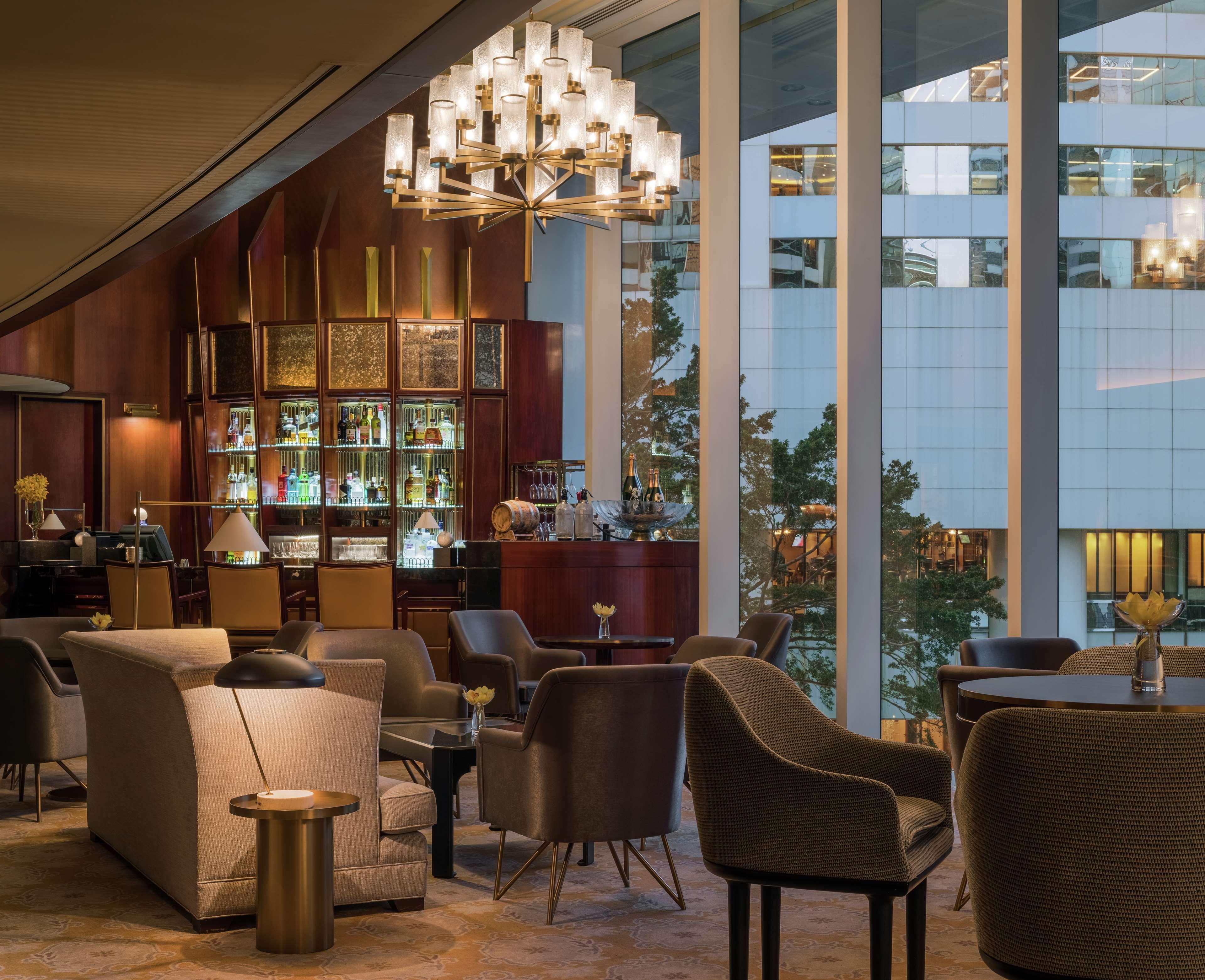 Conrad 5* Гонконг