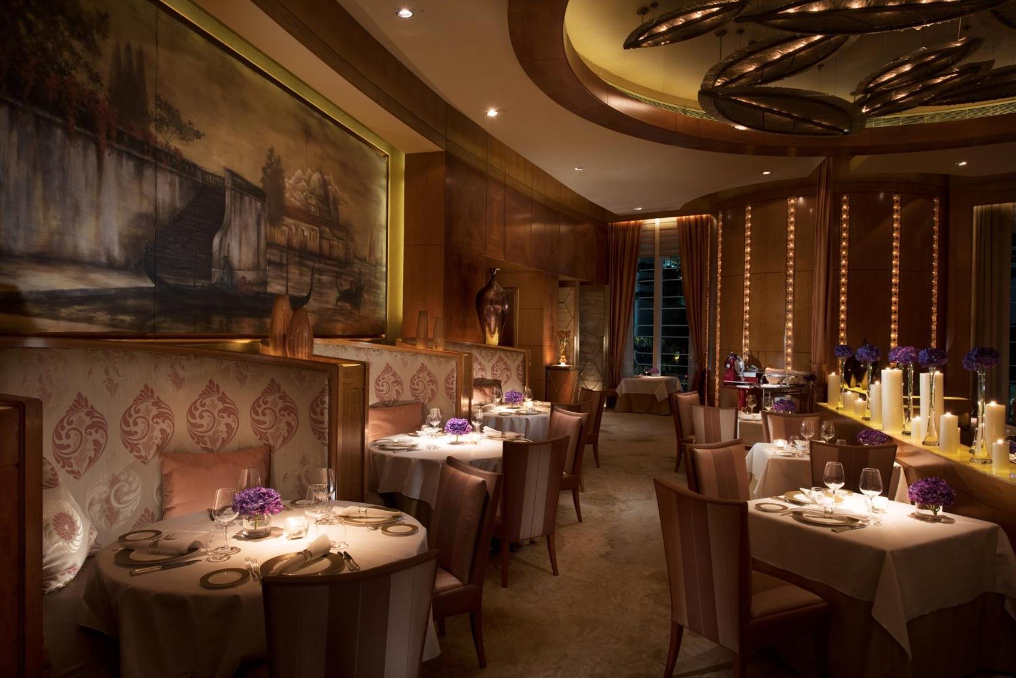 Conrad 5* Hong Kong