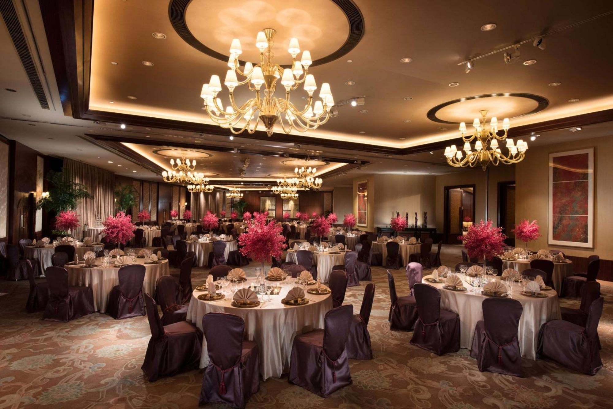 Conrad 5* Гонконг
