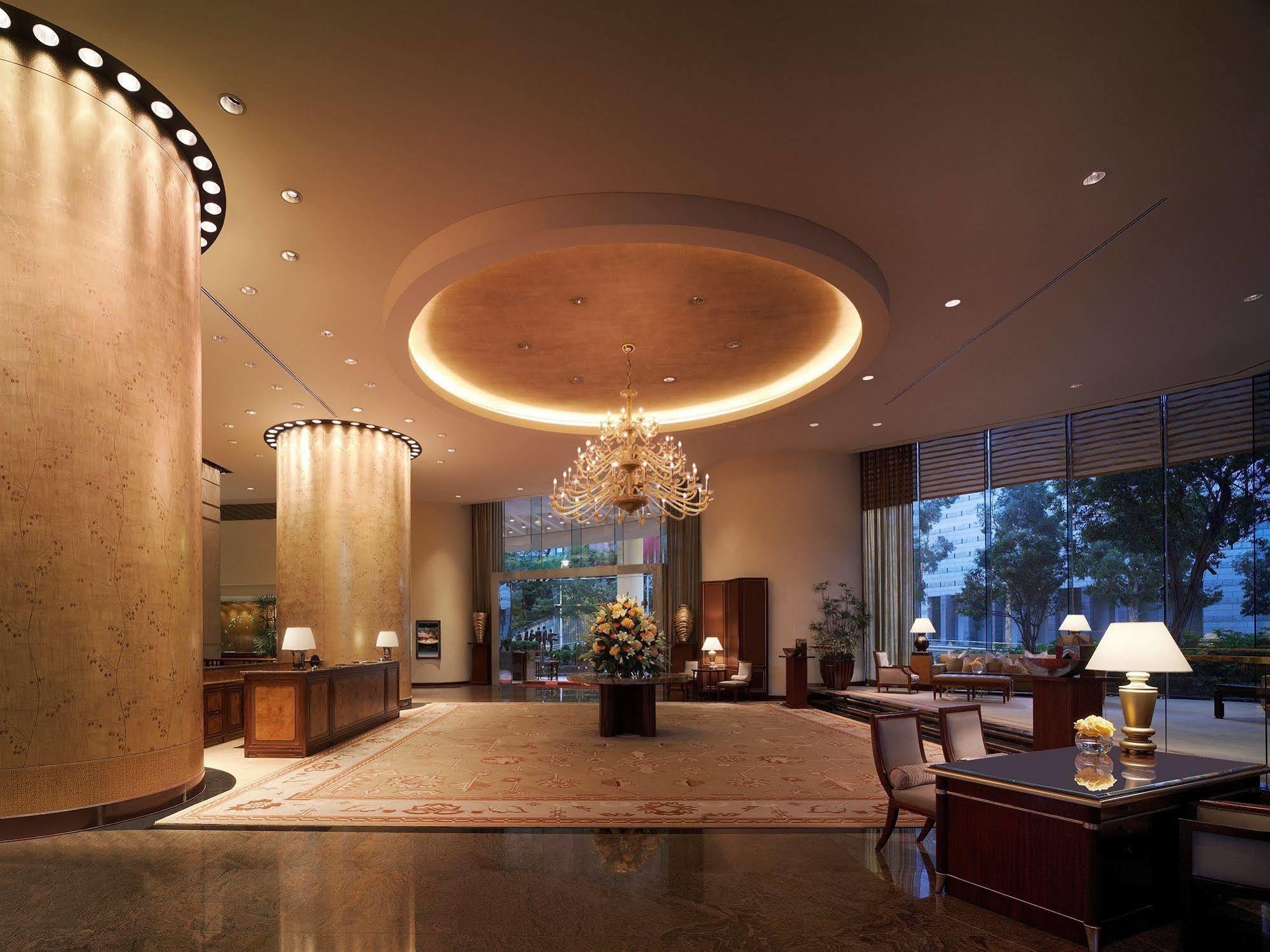 Отель Conrad 5*
